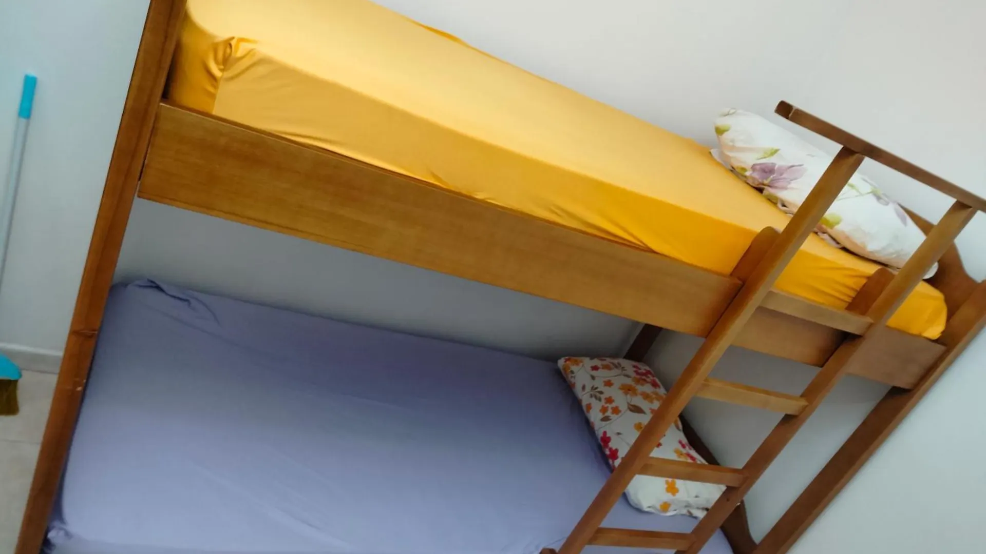 بيت شباب Backpackers Casa De Payaso دراس 0*,