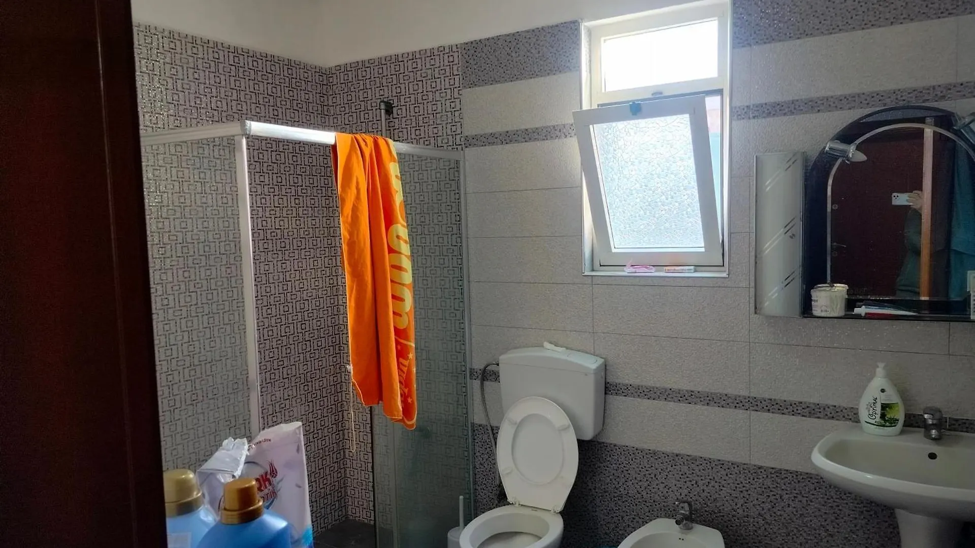 Hostel Backpackers Casa De Payaso Durrës