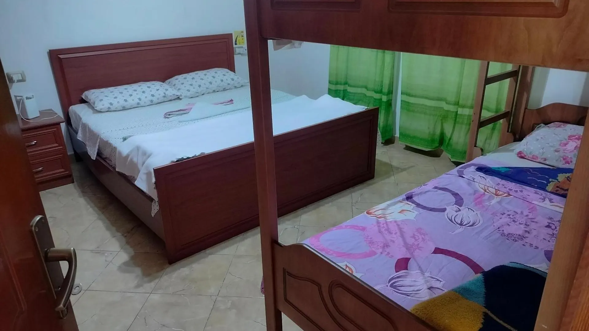 بيت شباب Backpackers Casa De Payaso دراس